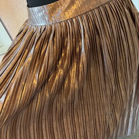 New skirt size XS - Picture 3 of 7